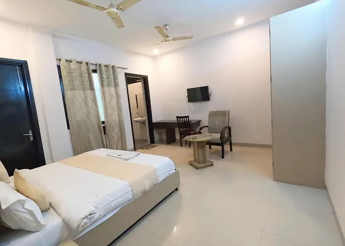 Global Luxury Stay