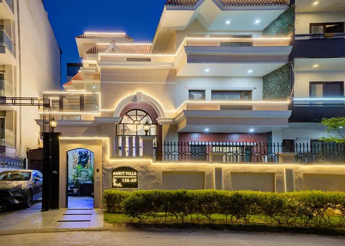 Amrit Hotel - Hotel & Banquet,Sector 32